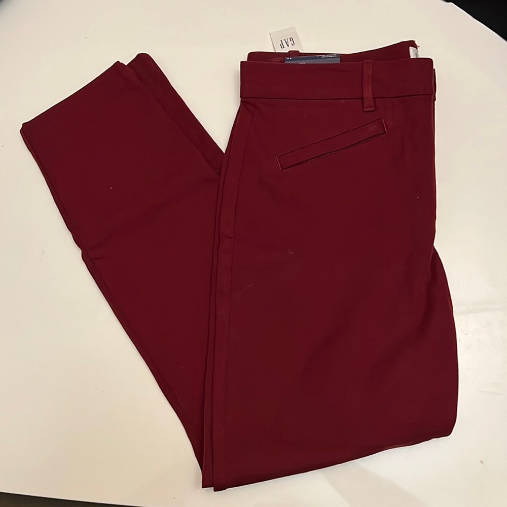 Gap Red Skinny Size 8 NWT